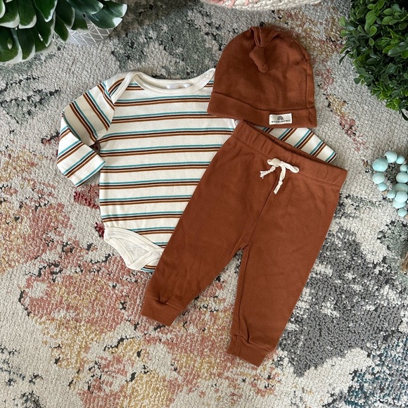 New Willow + Whimsy Baby Boy Organic 3-Piece Set Hat, Joggers Striped shirt 3-6m - Picture 14 of 16